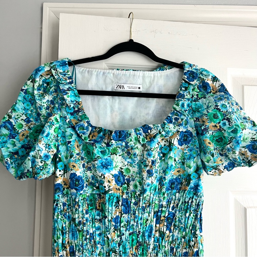 🎉DONATING TOMORROW🎉Zara Floral Puff Sleeve Mini Dress - Picture 5 of 9